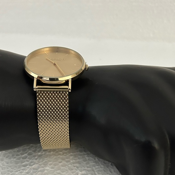 Coach Gold Men's Watch - Picture 2 of 12
